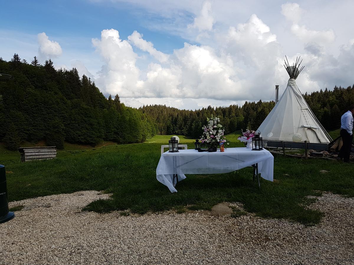 Village Tipi La Féclaz 외부 사진